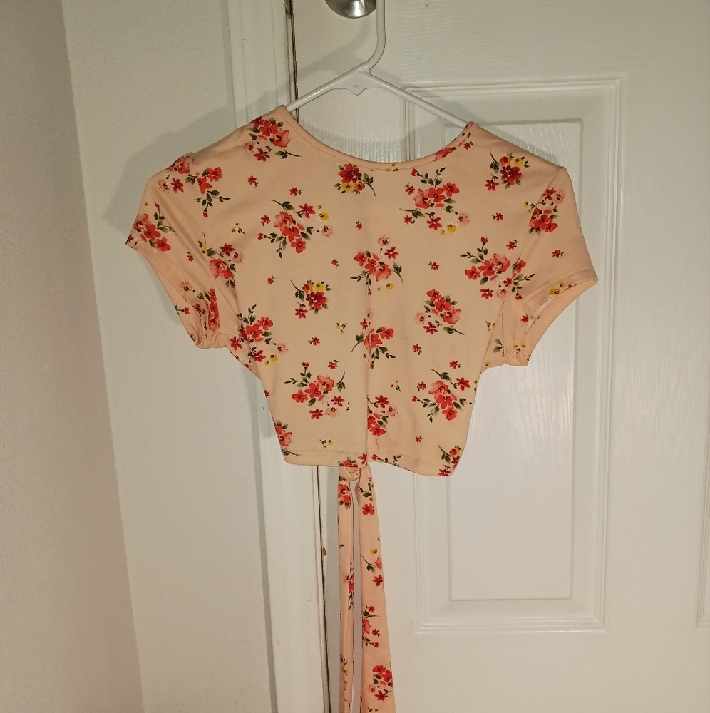 RAGDOLL cropped pink shirt